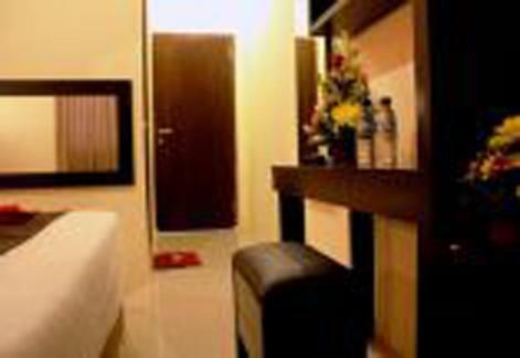 Asher Bali Transit Kuta Lombok Exteriör bild